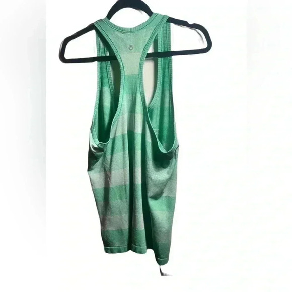 Lululemon run swiftly comfortable athletic stretch yoga fresh racerback tank 10 - Picture 3 of 4